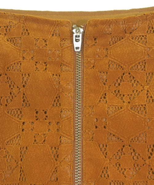 Ray Beams กระโปรงสั้น