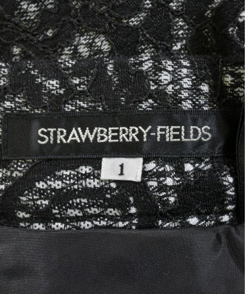 STRAWBERRY Fields กระโปรงยาวถึงเข่า