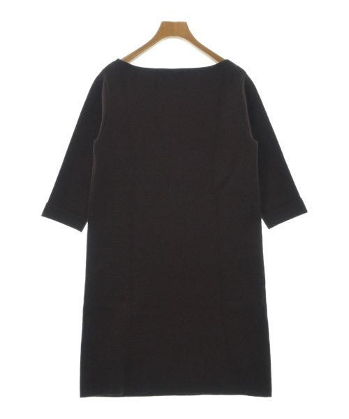 Rouge vif ชุดเดรส