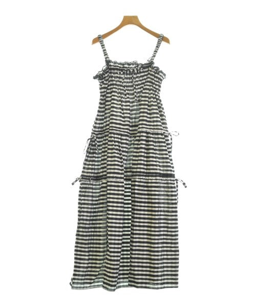 ROSE BUD ชุดเดรส