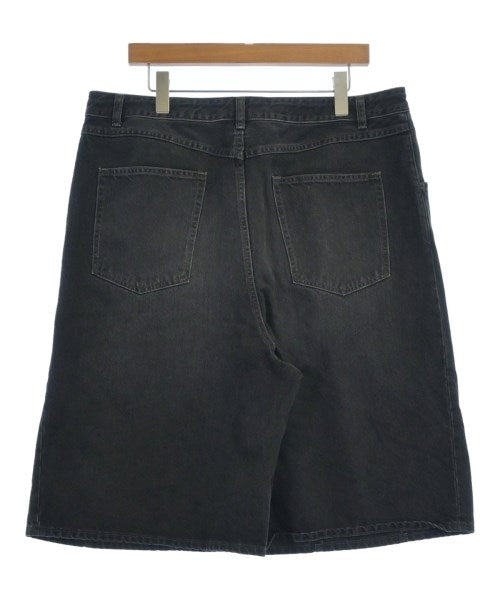 Needles กางเกงขาสั้น