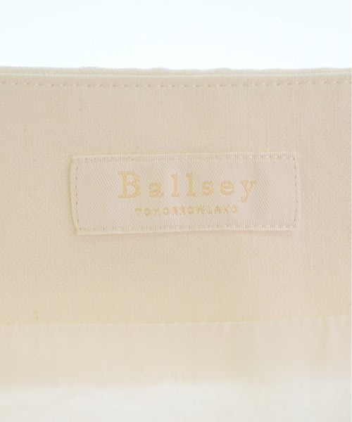 Ballsey กระโปรงยาวถึงเข่า