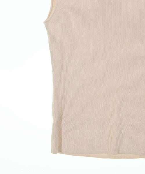 ANAYI เสื้อแขนกุด