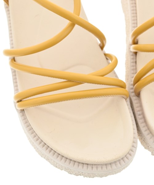 Jocomomola รองเท้าแตะ