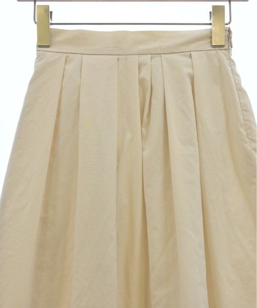 INDIVI กระโปรงยาวถึงเข่า