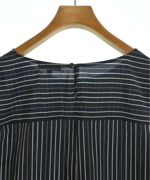 INDIVI เสื้อสตรี