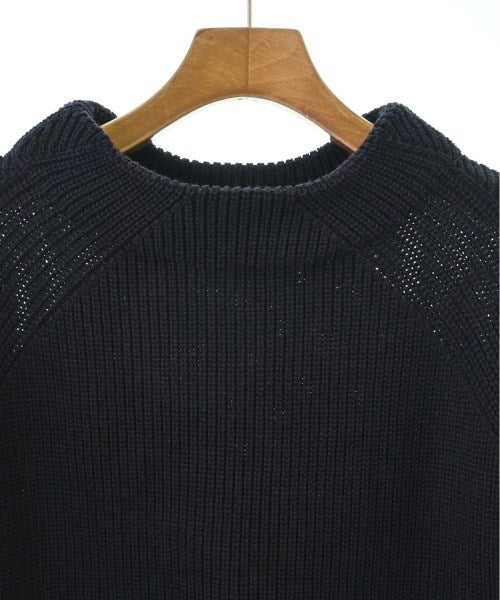 UNTITLED เสื้อกันหนาว