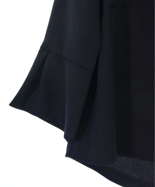 UNTITLED เสื้อสตรี