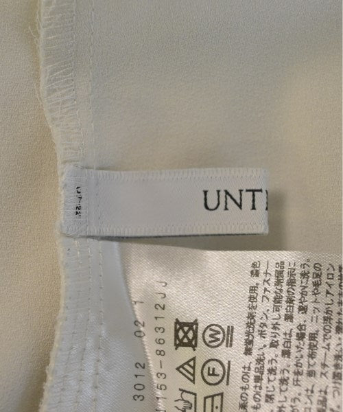 UNTITLED เสื้อสตรี