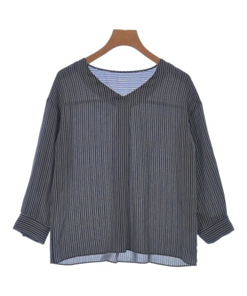 UNTITLED เสื้อสตรี