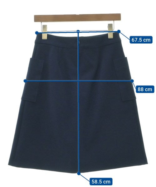 UNTITLED กระโปรงยาวถึงเข่า