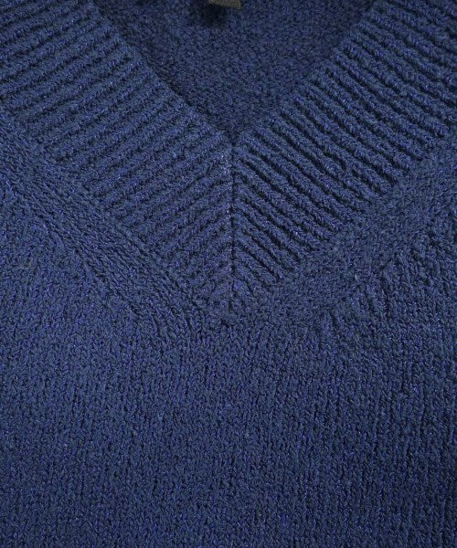 UNTITLED เสื้อกันหนาว