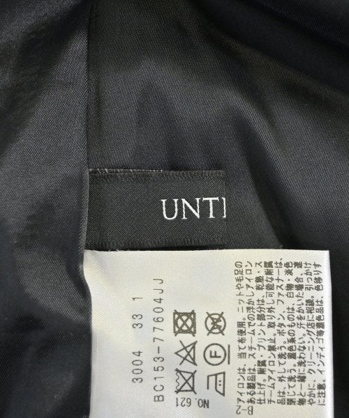 UNTITLED กระโปรงยาวถึงเข่า