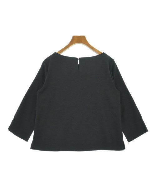 UNTITLED เสื้อสตรี