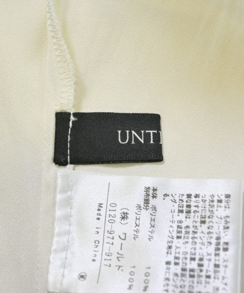 UNTITLED เสื้อสตรี
