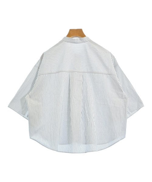 UNTITLED เสื้อลำลอง