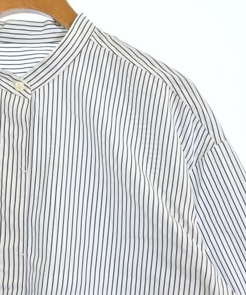 UNTITLED เสื้อลำลอง