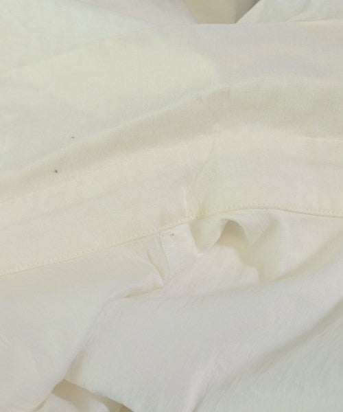 UNTITLED เสื้อลำลอง