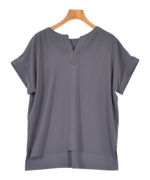 UNTITLED เสื้อสตรี