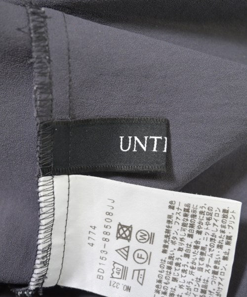 UNTITLED เสื้อสตรี