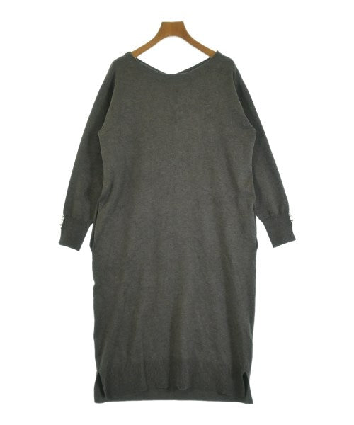 Kumikyoku ชุดเดรส