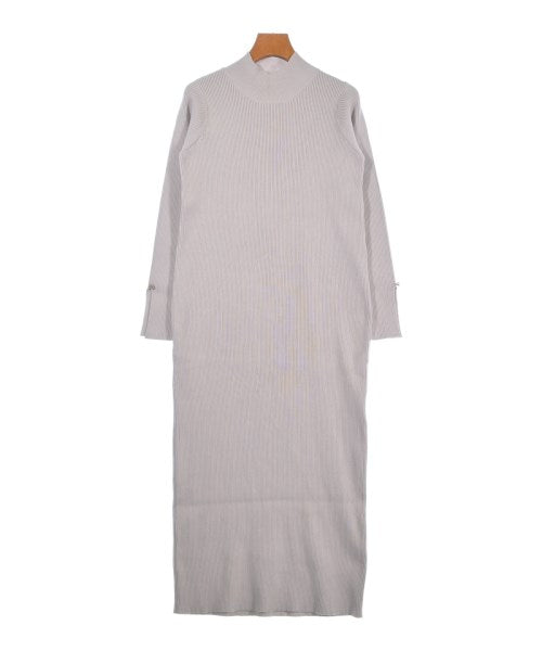 PROPORTION BODY DRESSING ชุดเดรส