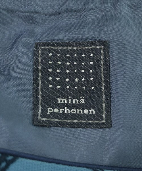 mina perhonen กระโปรงยาวถึงเข่า