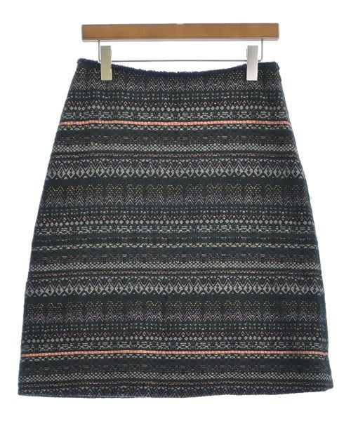 mina perhonen กระโปรงยาวถึงเข่า