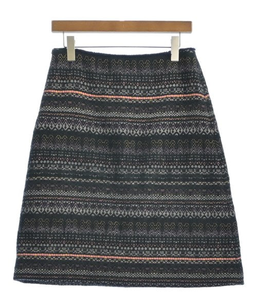 mina perhonen กระโปรงยาวถึงเข่า