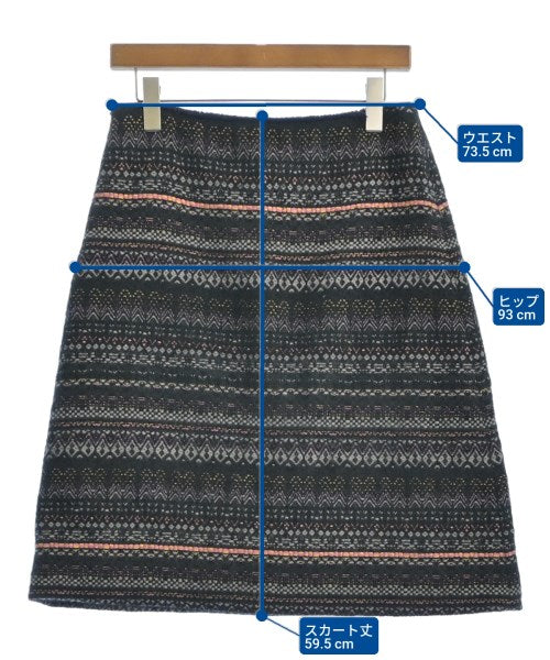 mina perhonen กระโปรงยาวถึงเข่า