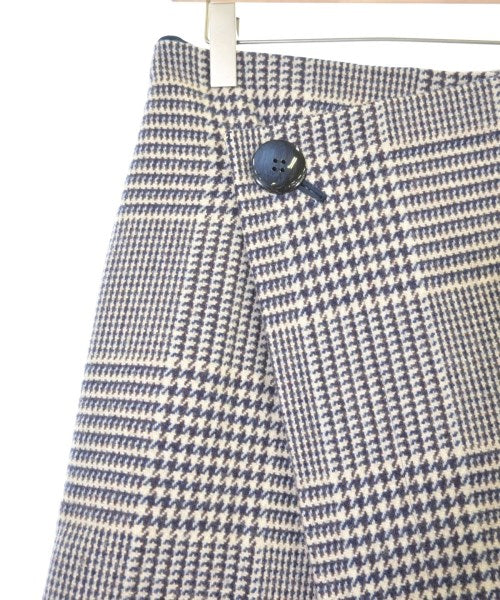 Drawer กระโปรงยาวถึงเข่า