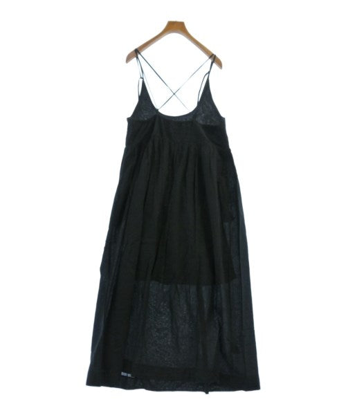 DEVOTION ชุดเดรส