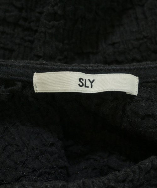 SLY เสื้อสตรี