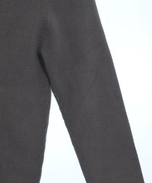 JUSGLITTY เสื้อกันหนาว