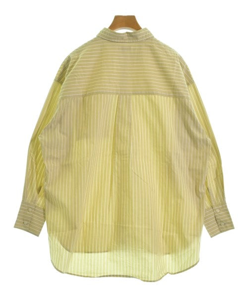 apart by lowrys เสื้อลำลอง