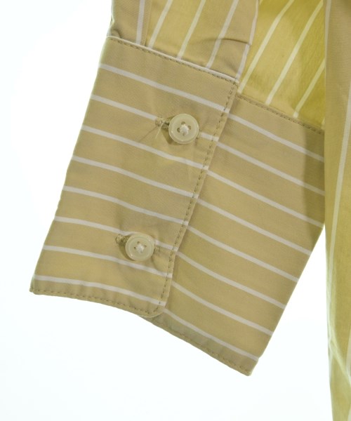 apart by lowrys เสื้อลำลอง