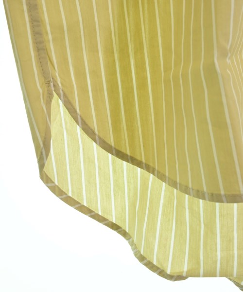 apart by lowrys เสื้อลำลอง