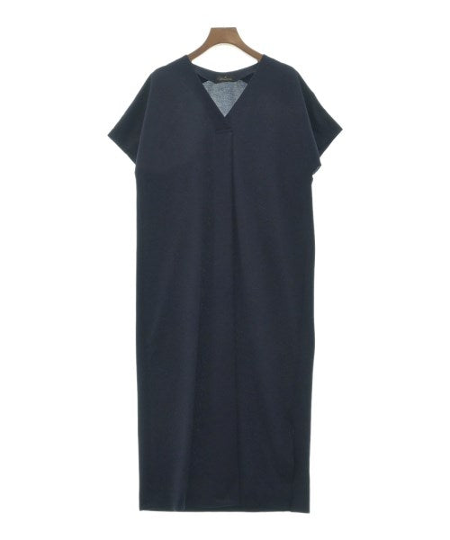 Unaca ชุดเดรส