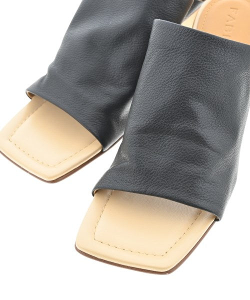 FABIO RUSCONI รองเท้าแตะ