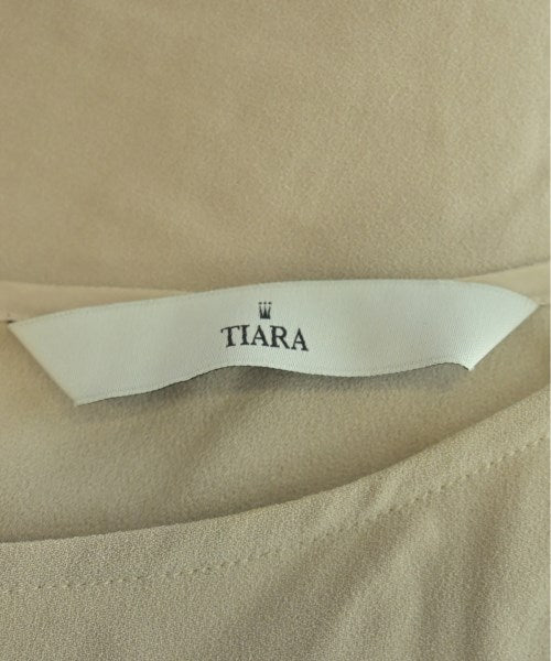 Tiara เสื้อสตรี