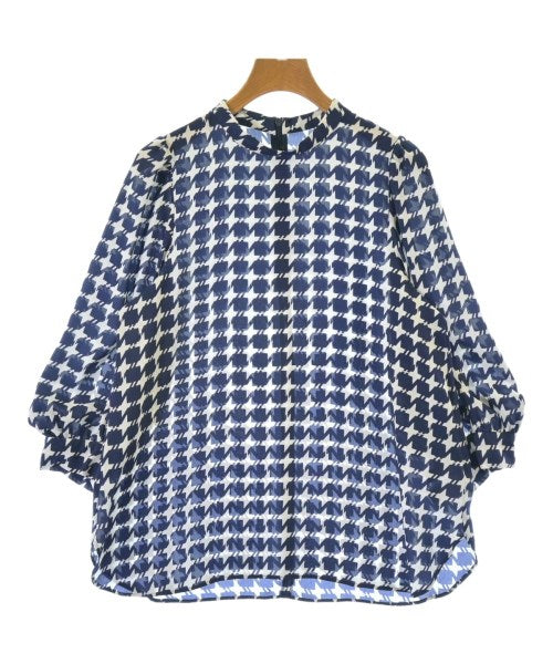 Tiara เสื้อสตรี