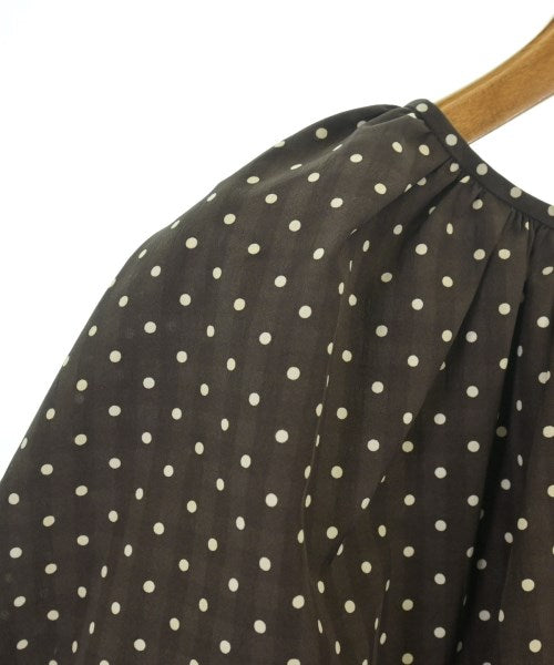 Tiara เสื้อสตรี
