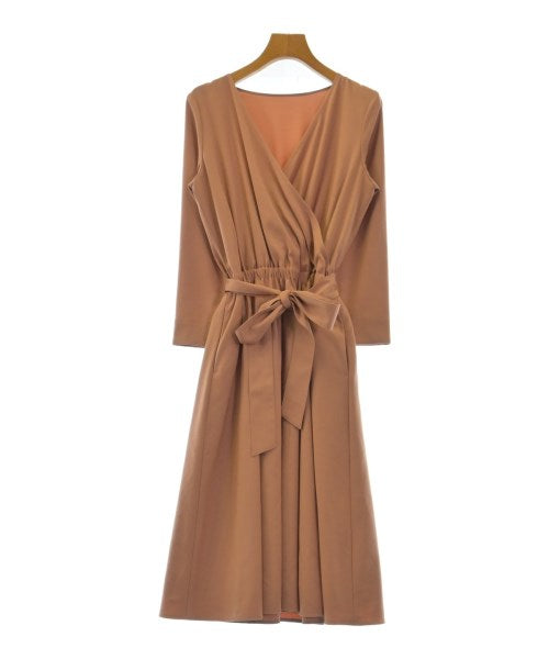 BEAMS Lights ชุดเดรส