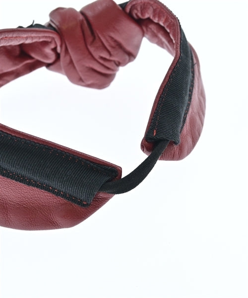 Jennifer Ouellette เครื่องประดับผม