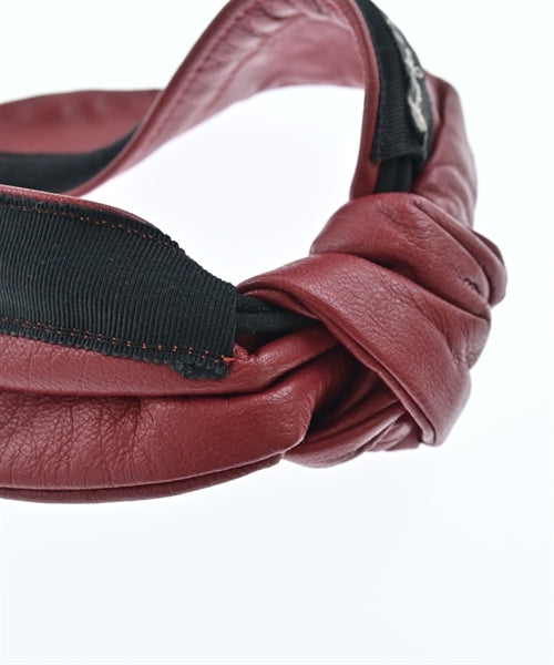 Jennifer Ouellette เครื่องประดับผม