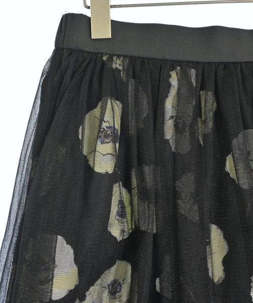 OPAQUE กระโปรงยาวถึงเข่า