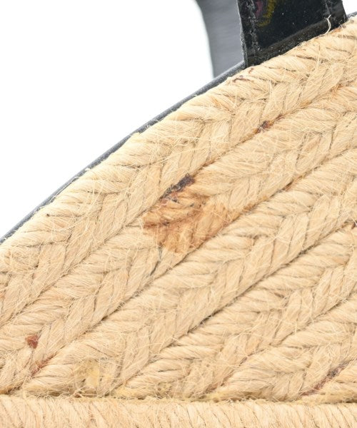 A.P.C. รองเท้าแตะ