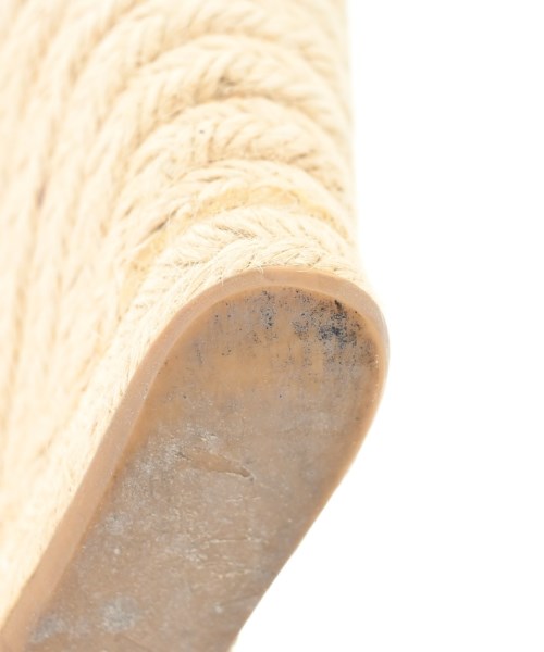 A.P.C. รองเท้าแตะ