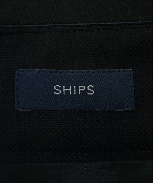 SHIPS กระโปรงยาวถึงเข่า