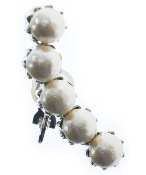 petite robe noire ต่างหู